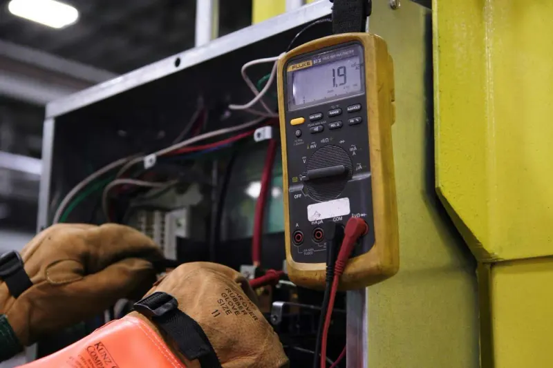 Electrical Troubleshooting for Industrial Equipement
