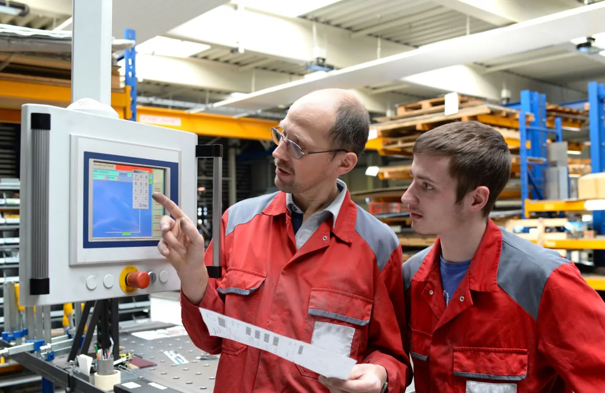 What Is an Apprenticeship Program? An Employer's Guide